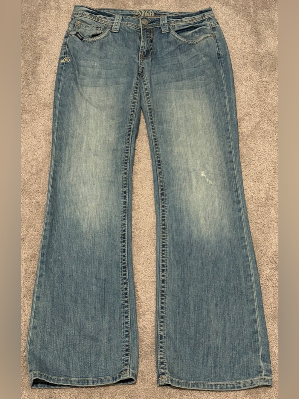 Adiktd Women’s Distressed Bootcut Light Wash Blue Jeans Size 6 Measured 30x33